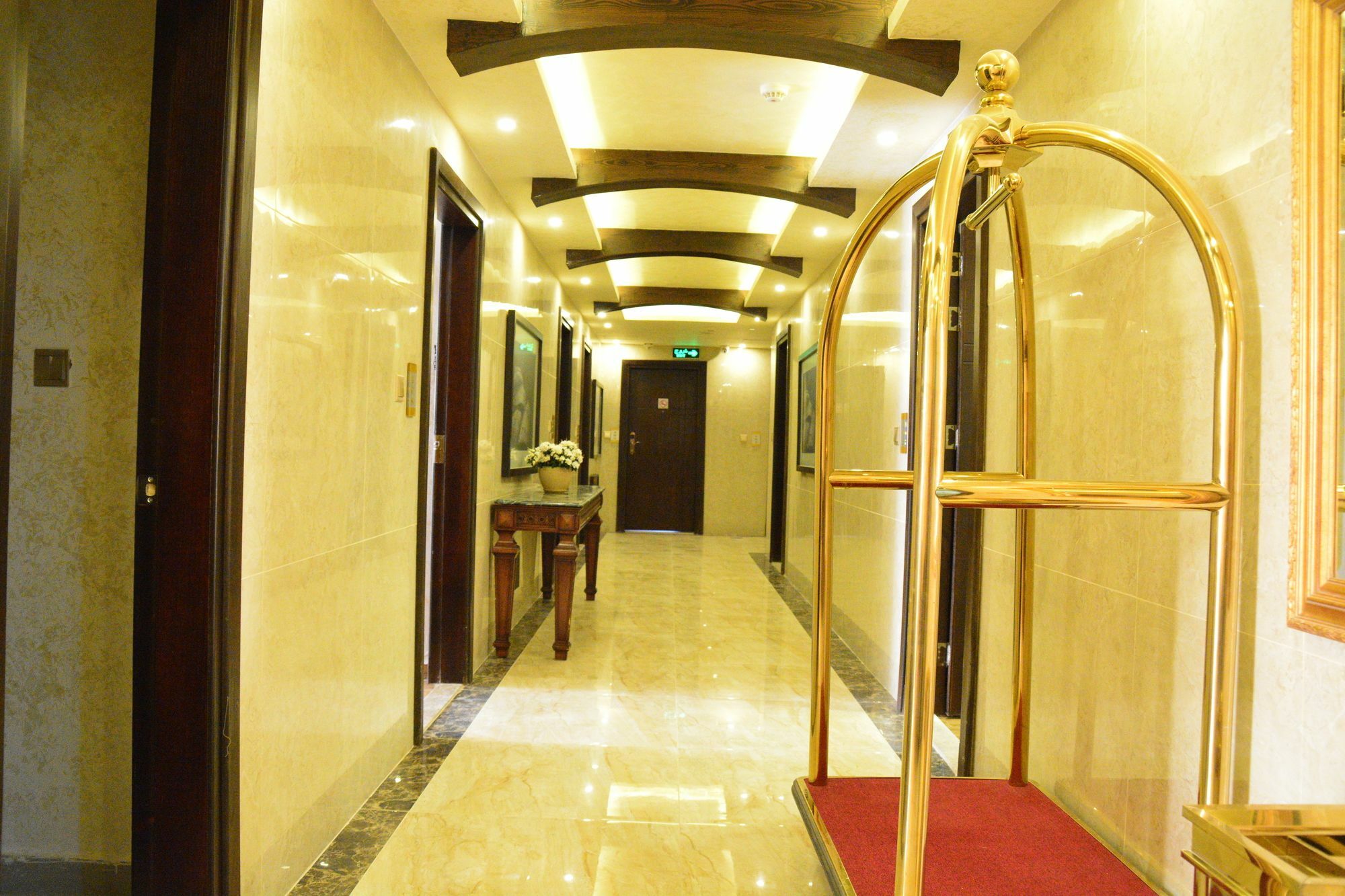 عمان فندق الجمل المظهر الخارجي الصورة